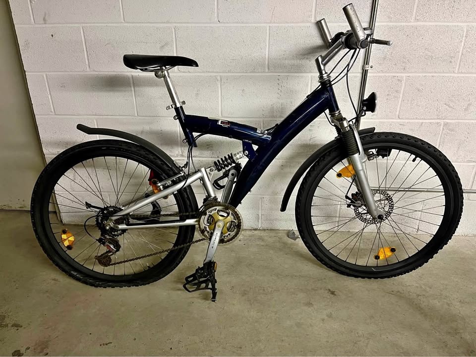 Full Suspension Mountain Bike with AIR-X-PRESS Bike Pump