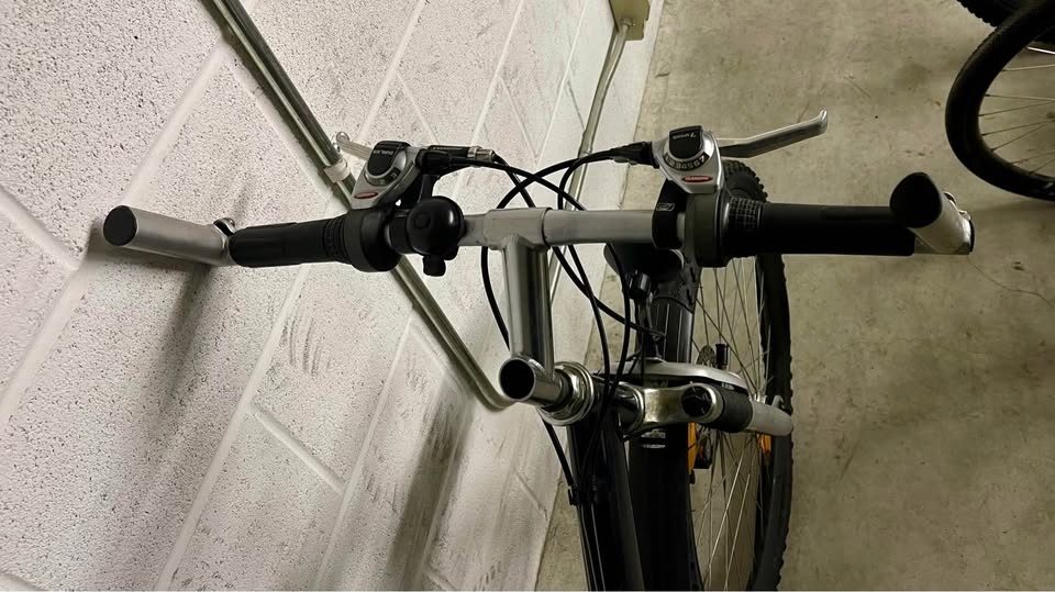 Full Suspension Mountain Bike with AIR-X-PRESS Bike Pump - photo 3
