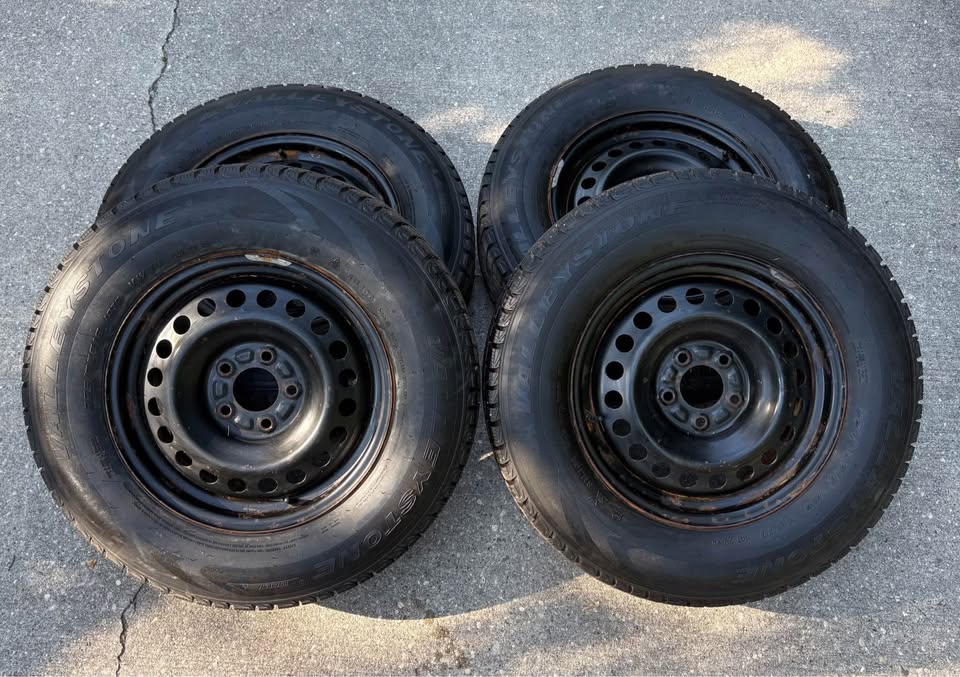 225/70R16 Winters on 114.3 Rims - photo 2