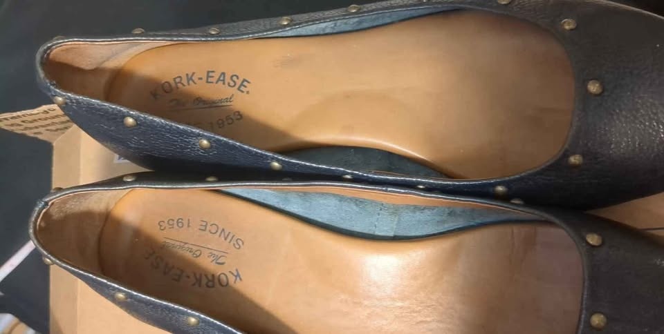 Kork-Ease Steel-blue studded flats, size 11 - photo 5
