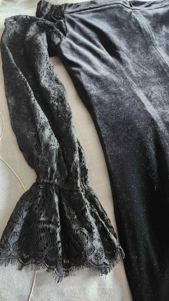 Black Velvet and Lace Dress - photo 2