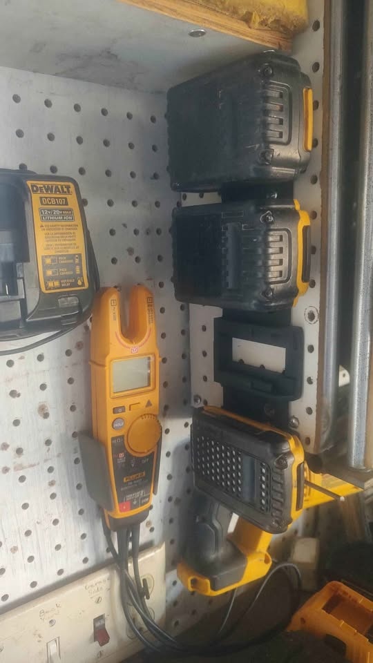 DeWalt Battery Holders (Single & Multi) - photo 5