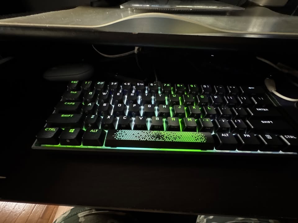 Corsair K65 RGB Mini - photo 4