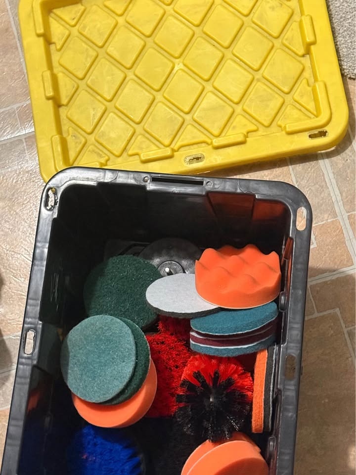 Drill Brush & Scrub Pad Cleaning Set - photo 2