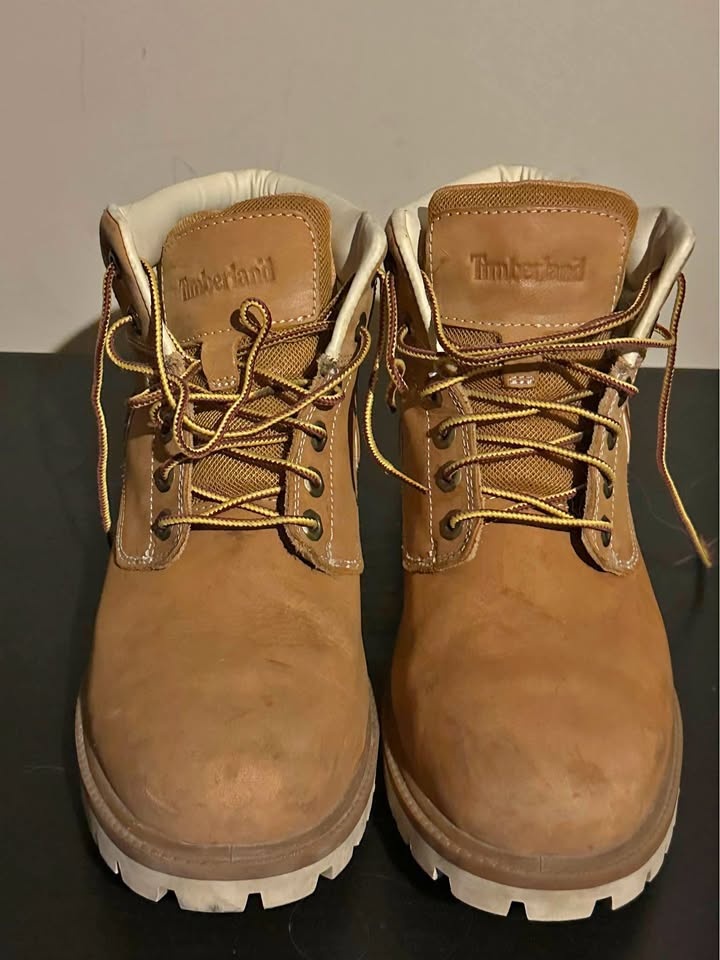 Timberland Chukka Boots - Premium Leather