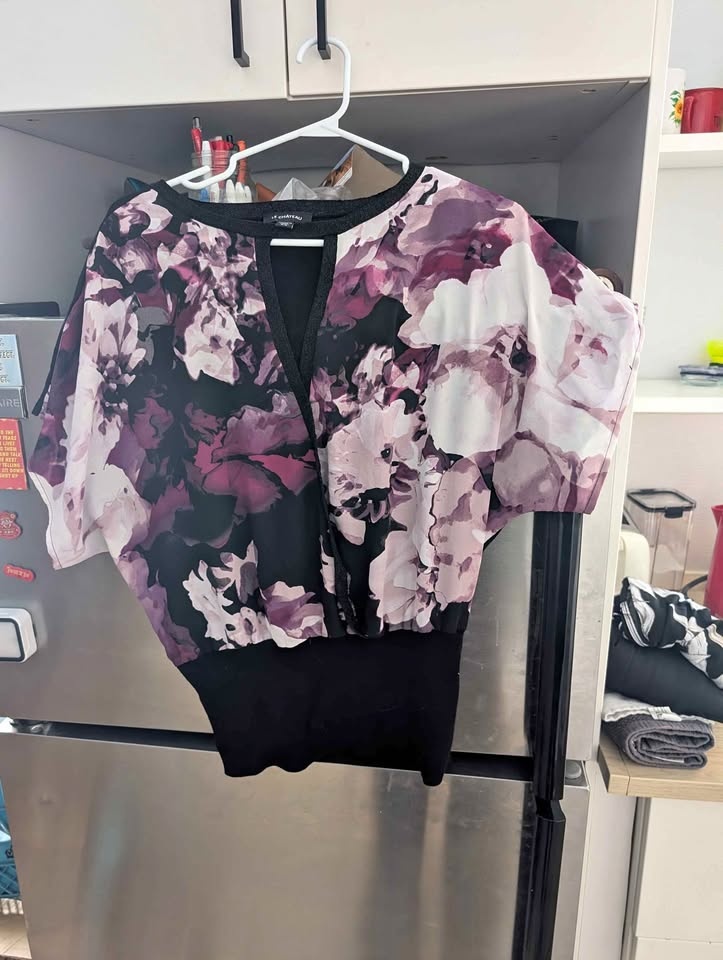 Le Chateau Blouse