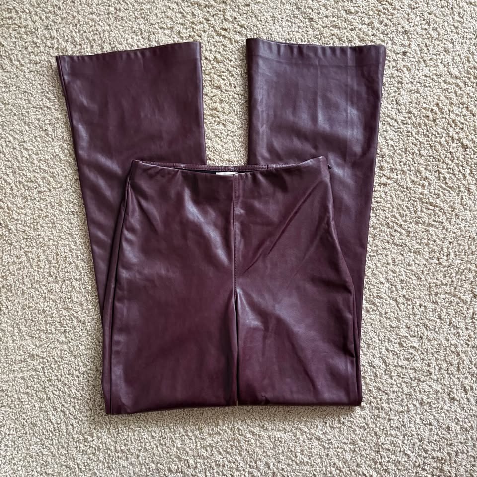 Aritzia Wilfred Roma Vegan Leather Burgundy Flared Pants Size 4 - photo 2