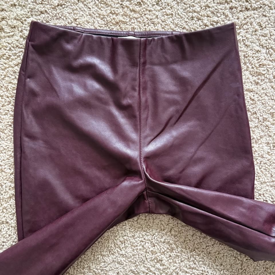 Aritzia Wilfred Roma Vegan Leather Burgundy Flared Pants Size 4 - photo 3