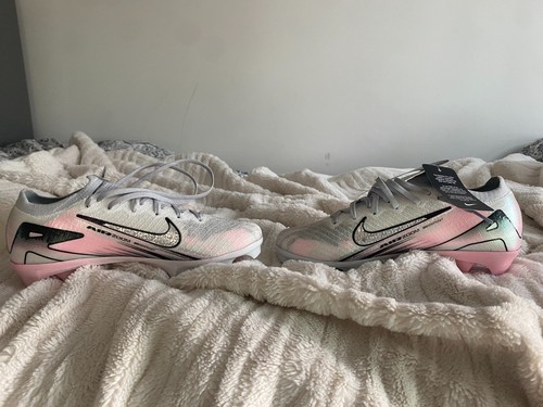 Nike Mercurial Vapor 16 Elite CR7 FG Soccer Cleats - Silver/Pink