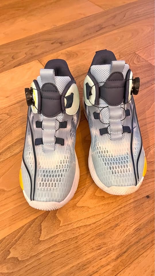 Children's Basketball Shoes, Boys Sneakers Lightweight Size 37