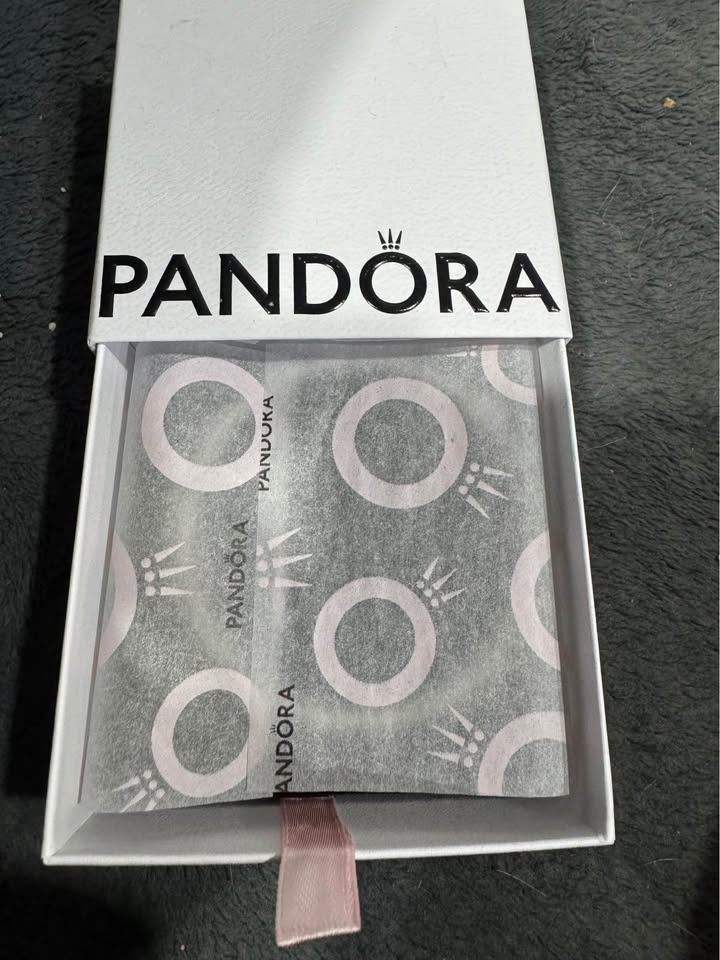 BRAND NEW Pandora Moments Blue Barrel Clasp Bangle - photo 4