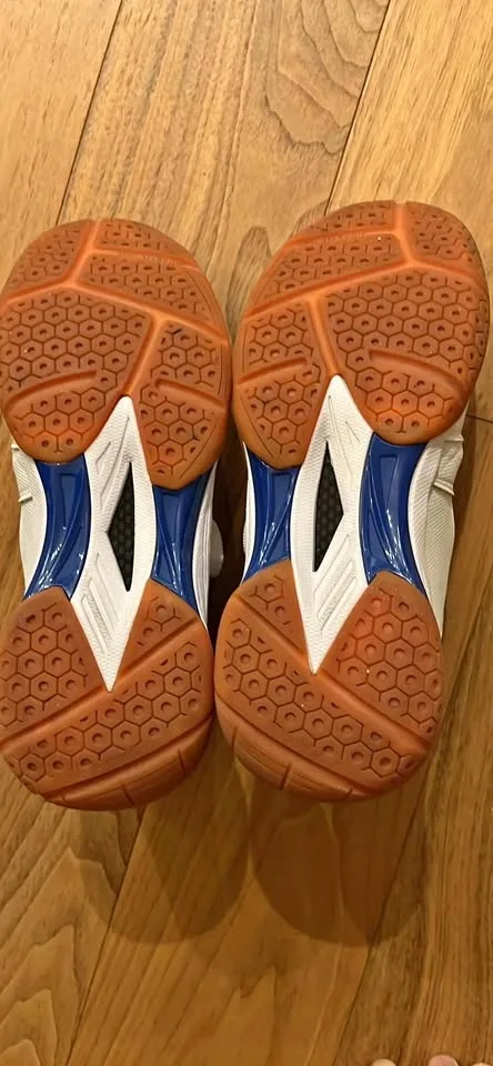 Indoor Shoes for Badminton/Tennis/Table Tennis - Size 38 (24cm)