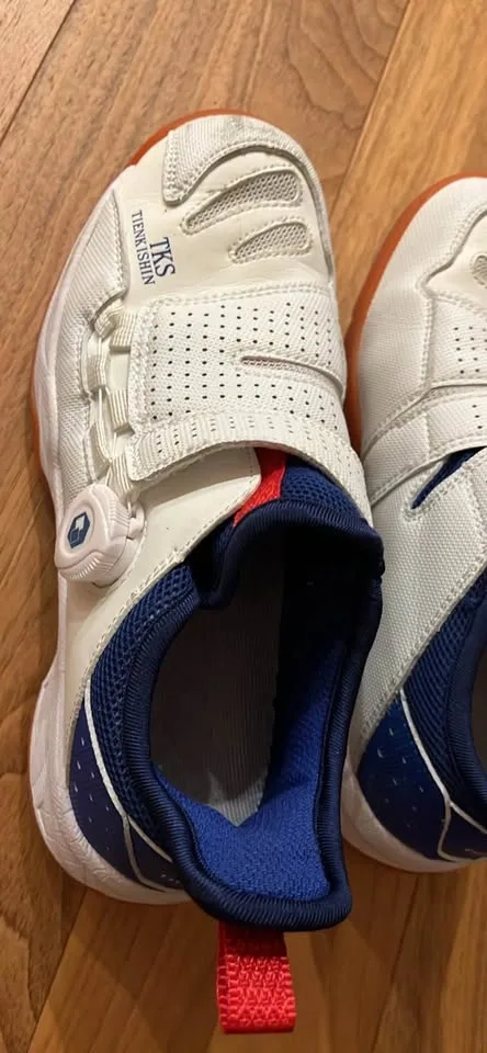 Indoor Shoes for Badminton/Tennis/Table Tennis - Size 38 (24cm) - photo 3