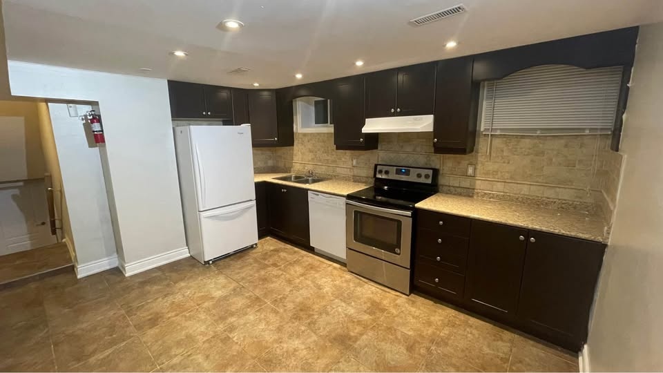 2 Beds 1 Bath - House - photo 2