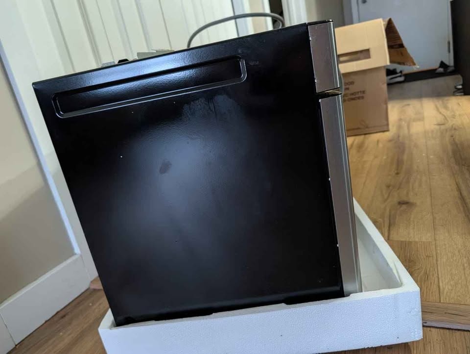 G.E Microwave - photo 2