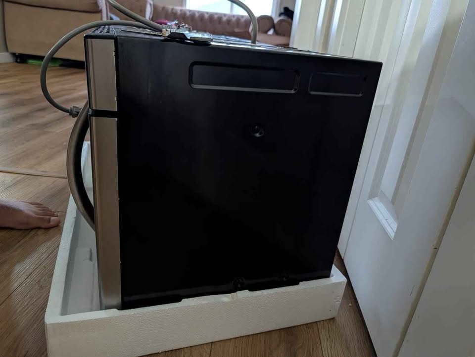 G.E Microwave - photo 3