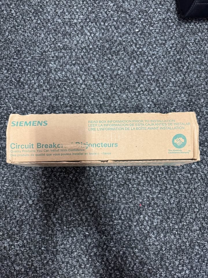 New Siemens Q220 Circuit Breakers - 2 Pole, 20 Amp - photo 3