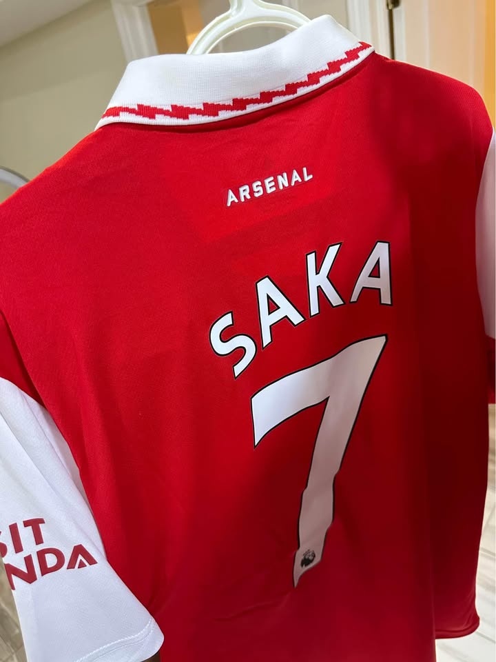 Barcalona, Arsenal and Manchester United jerseys - photo 3
