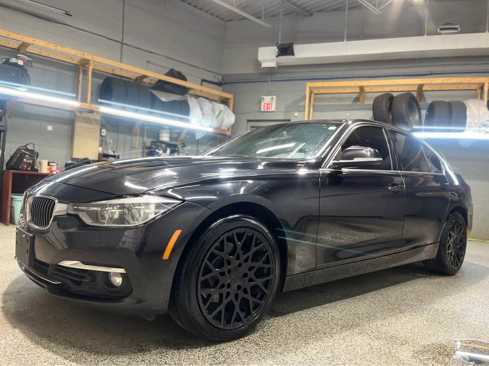 2016 BMW 328i xDrive - photo 2