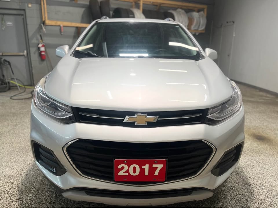 2017 Chevrolet Trax LT AWD - photo 2