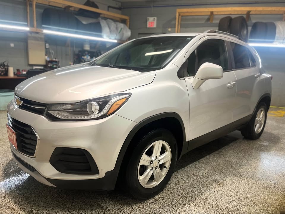 2017 Chevrolet Trax LT AWD - photo 3
