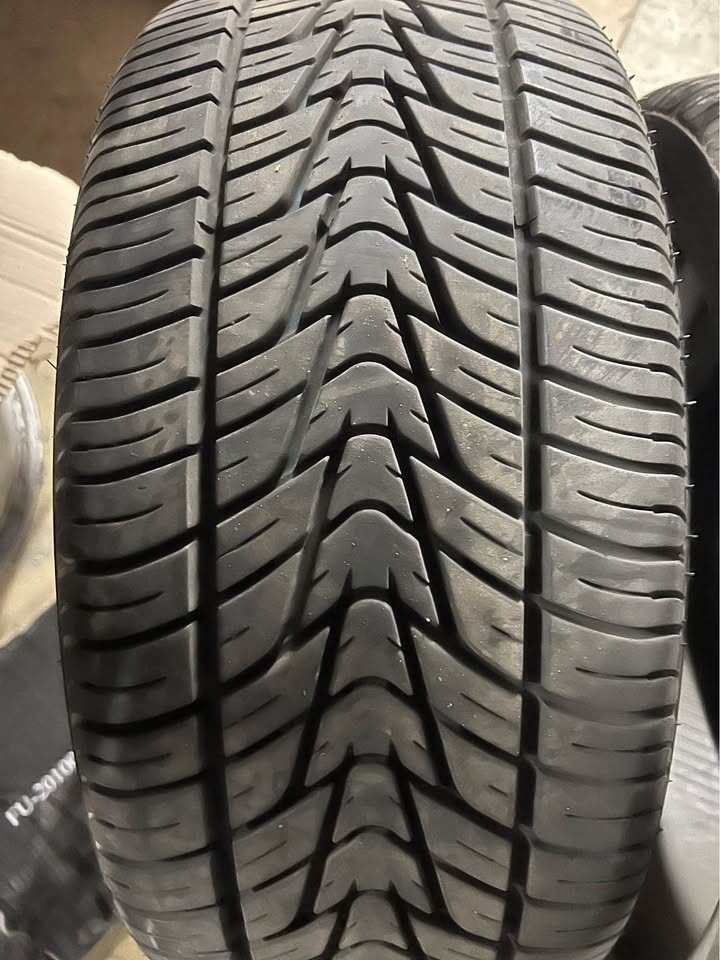 215/35/18 Pair of Old Tires - photo 2