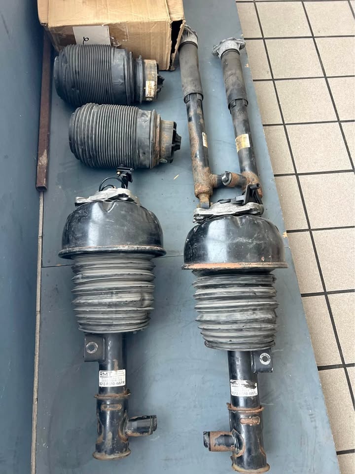 W212 e550 4matic AIRMATIC Air suspension