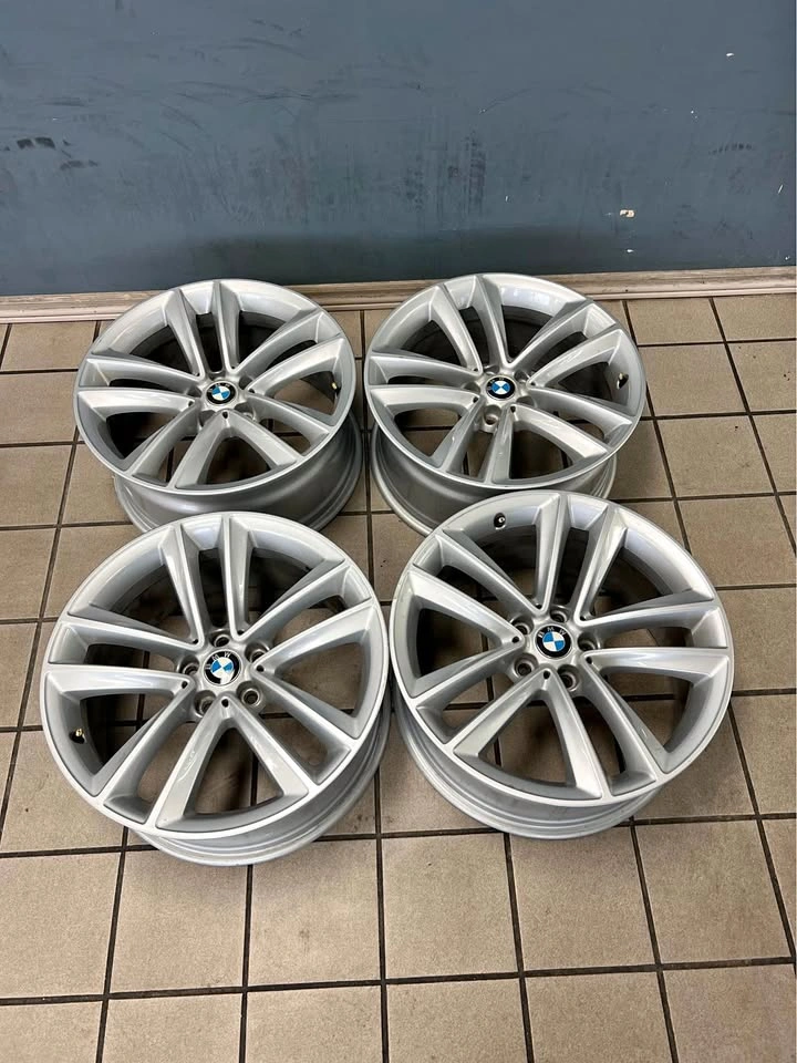 19” Genuine BMW Wheels 5x112