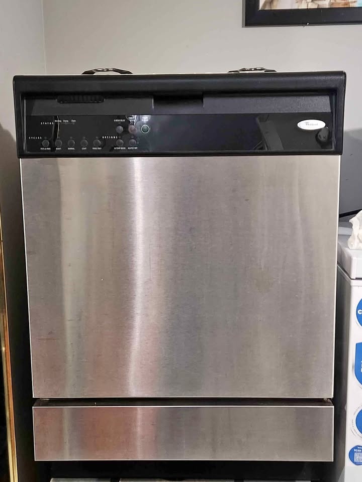 Dishwasher - Whirlpool Stainless Steel