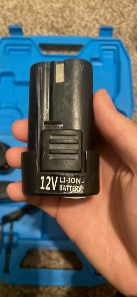Brand New Power Drill Kit - Batteries & Bits Included - photo 2