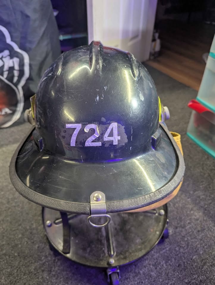 Fire Fighter Helmet - photo 3