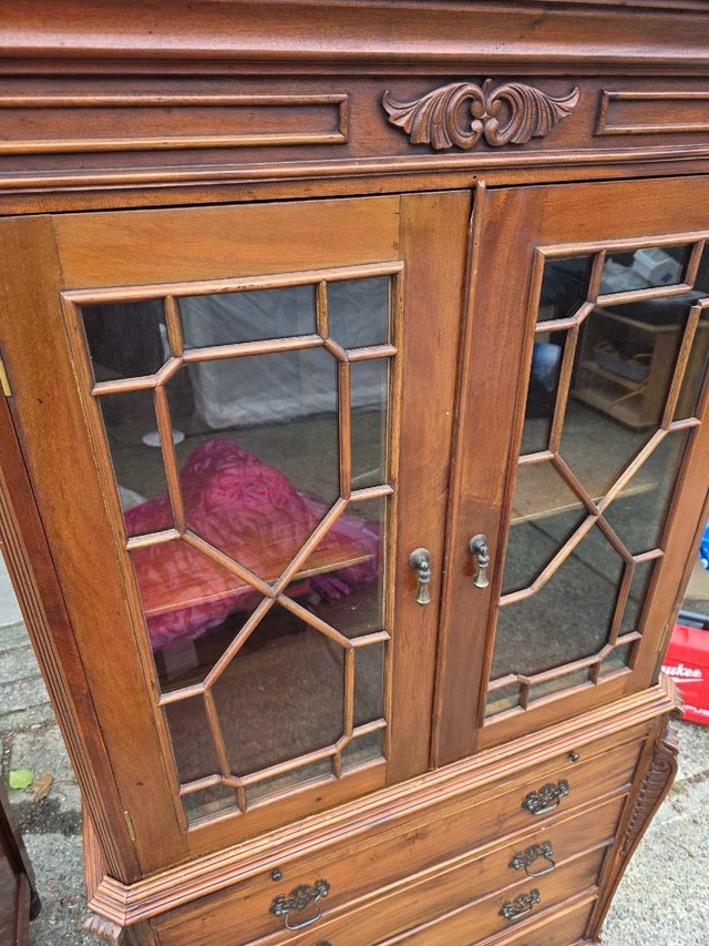 Antique China Cabinet - photo 4