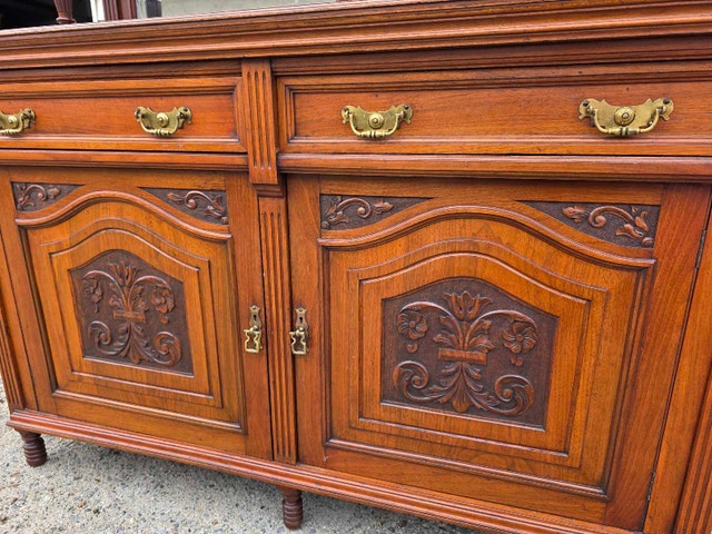 Antique Hutch - photo 3