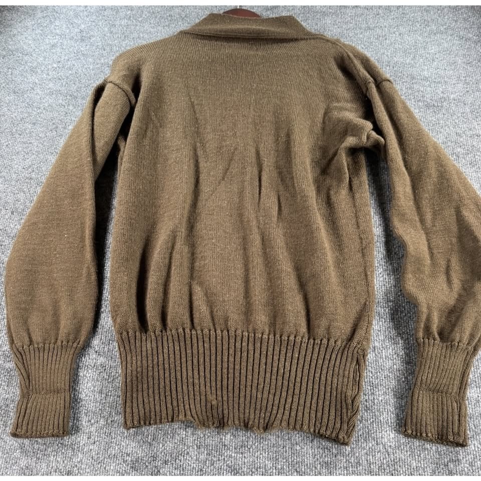 VTG 1975 US Military 5 Button Wool Sweater Large OD Green - photo 3