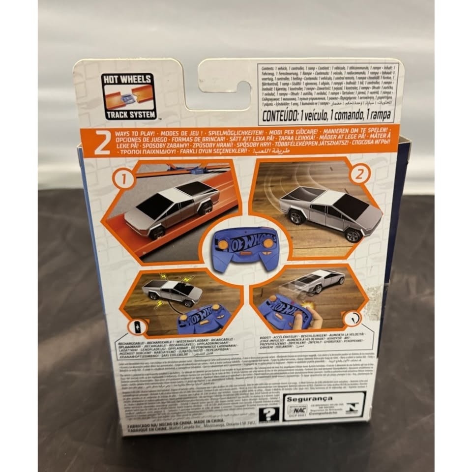 Hot Wheels Tesla Cybertruck RC 1:64 - photo 3