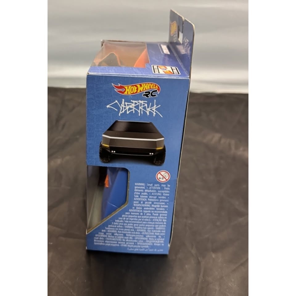 Hot Wheels Tesla Cybertruck RC 1:64 - photo 4