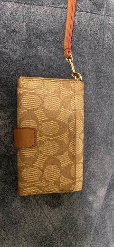 Brown Coach Wallet - photo 2
