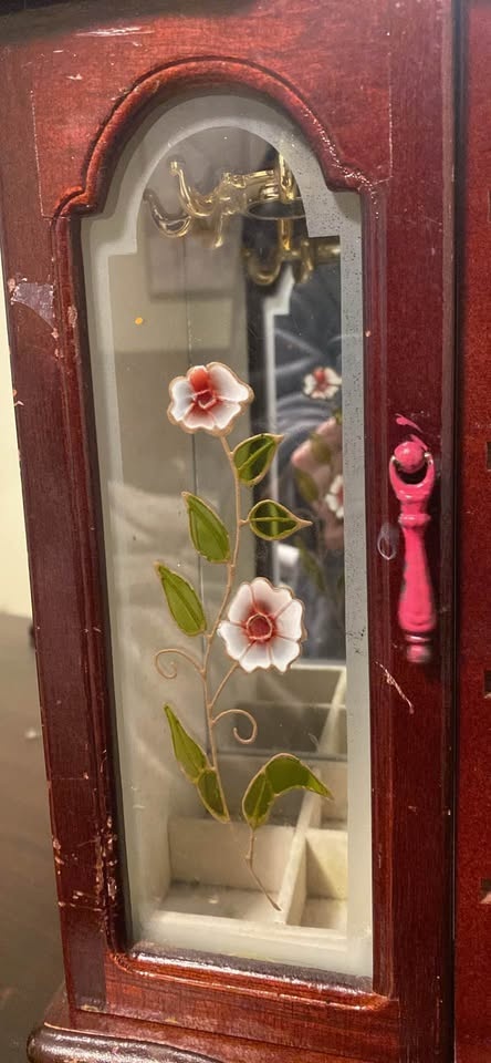 Antique Red wood Jewelry Storage - photo 2