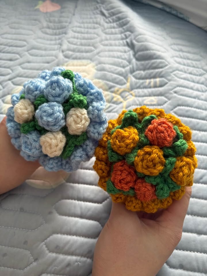 Handmade Crochet Flower Bouquet - photo 2