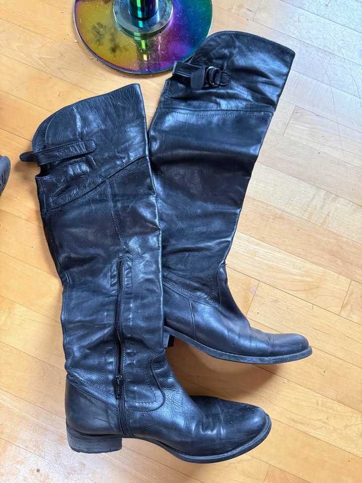 long boots $5 each! (37/6.5) - photo 2