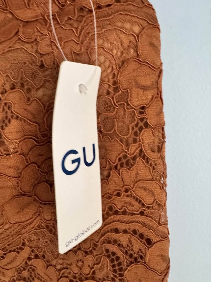 Brand New GU Lace Skirt (Bought from Japan) – Small - photo 2