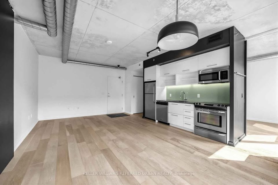 2 Beds 2 Baths - 47 Lower River St - photo 2
