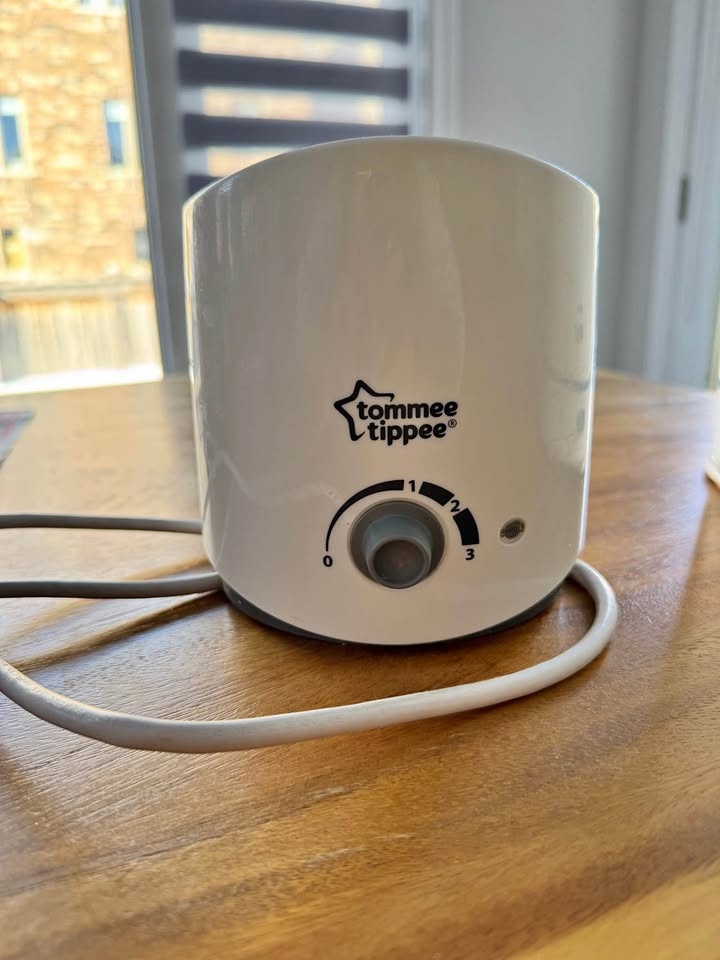 Tommee Tippee Electric Bottle Warmer – Great Condition 🍼✨