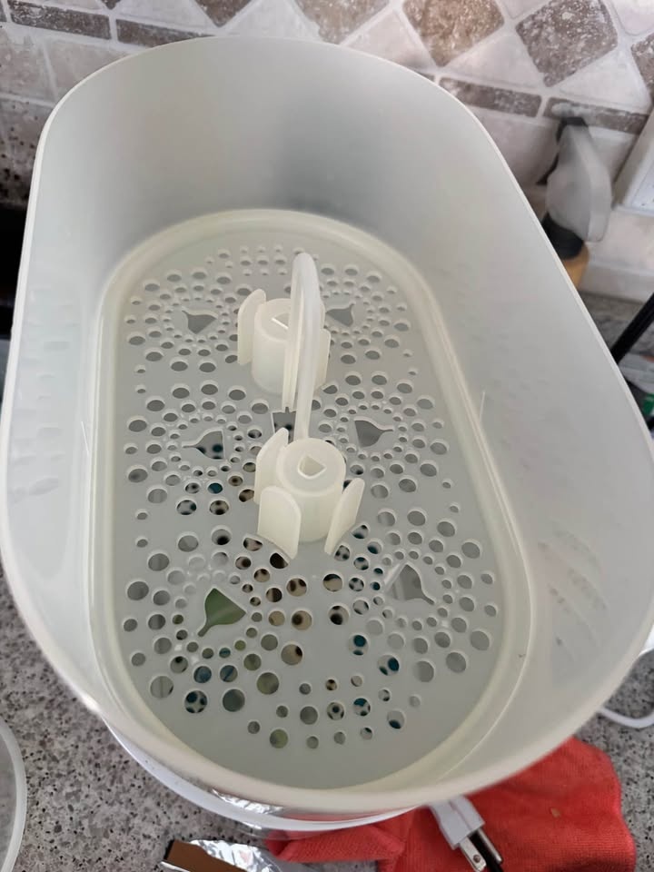 Philips Avent Electric Steam Sterilizer – Great Condition 🍼✨ - photo 2