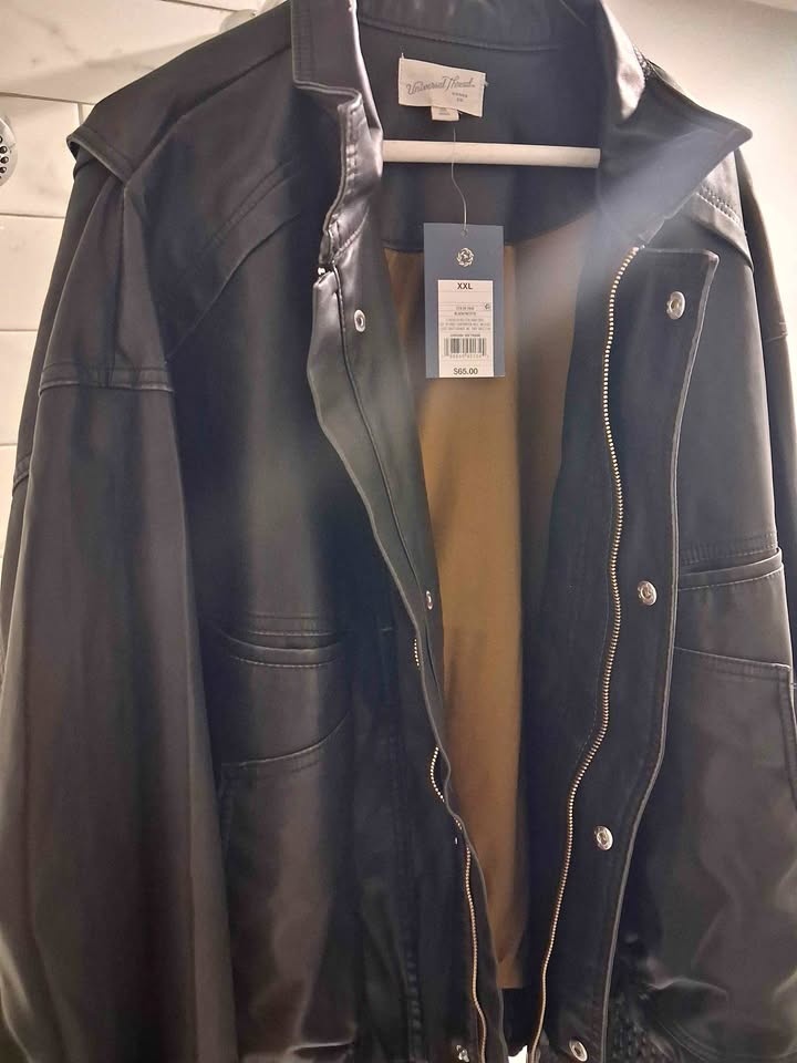 Universal Thread Black Faux Leather Bomber Jacket XXL