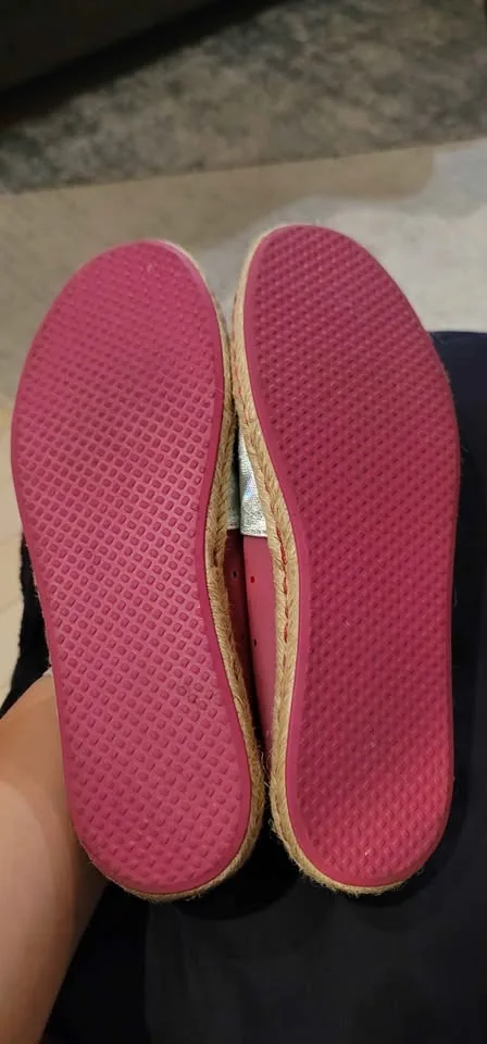 Women's Toms Shoes Size 8 image indicator(3)