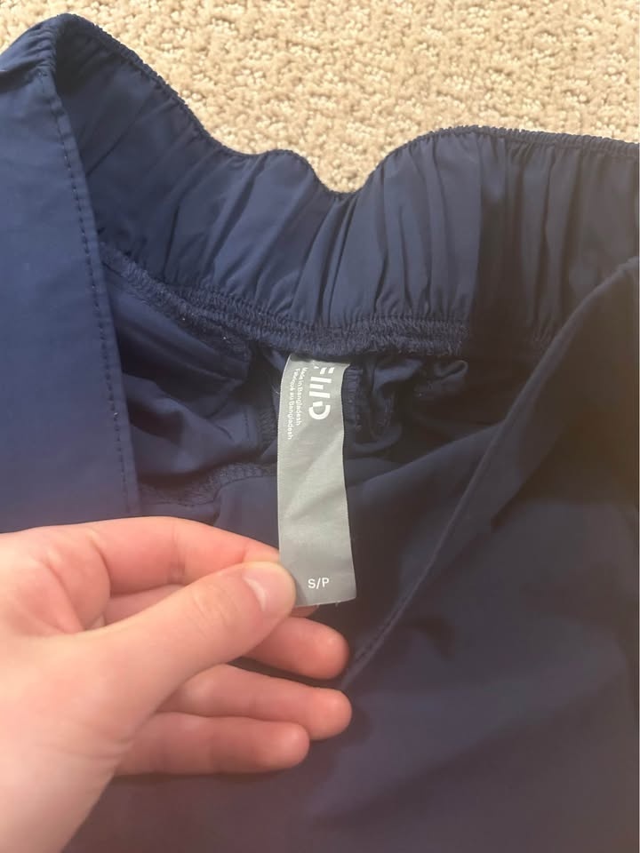 Athletic pants FWD size small - photo 2