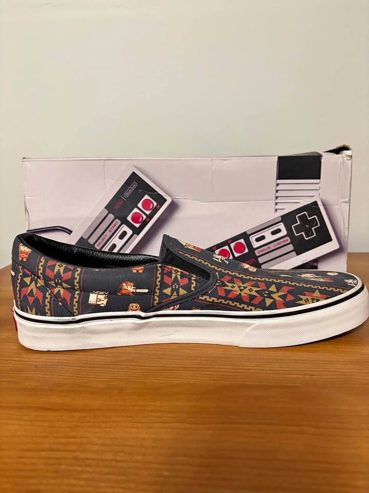Vans x Nintendo Legend of Zelda Slip-On Shoes (Size 11.5)