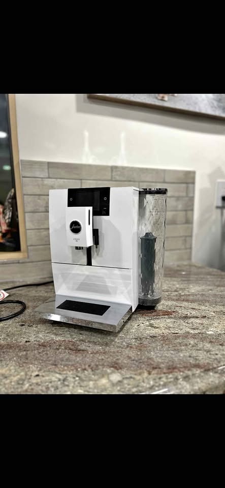 Jura ENA 8 Automatic Espresso Machine Nordic White