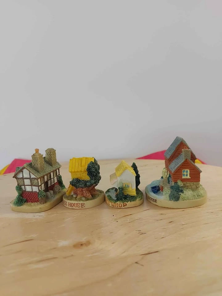 Vintage Tetley Tea Miniature Houses Collectables 1995 - photo 2